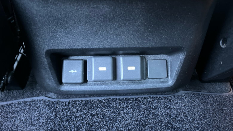 Land Rover Discovery 3.0 D300 Metropolitan Edition 5dr Auto Diesel Station Wagon